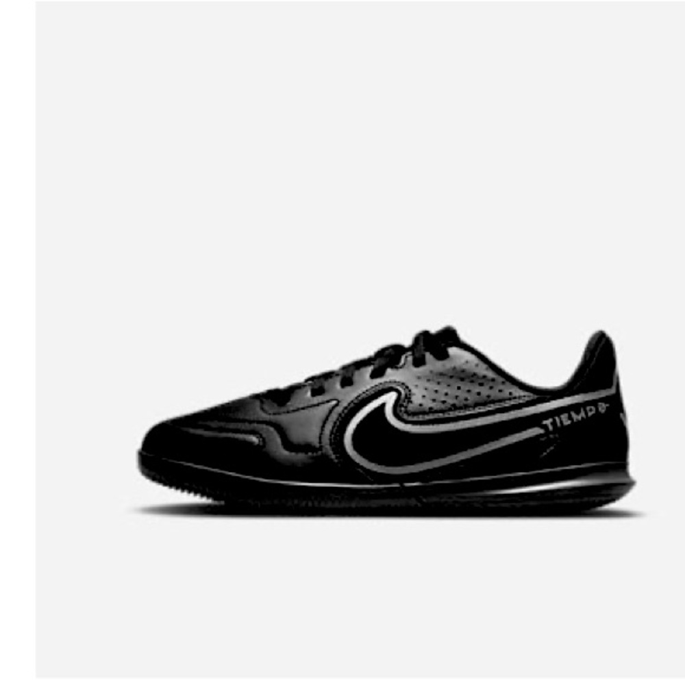 Brand New : Nike Jr. Tiempo Legend 9 Club IC